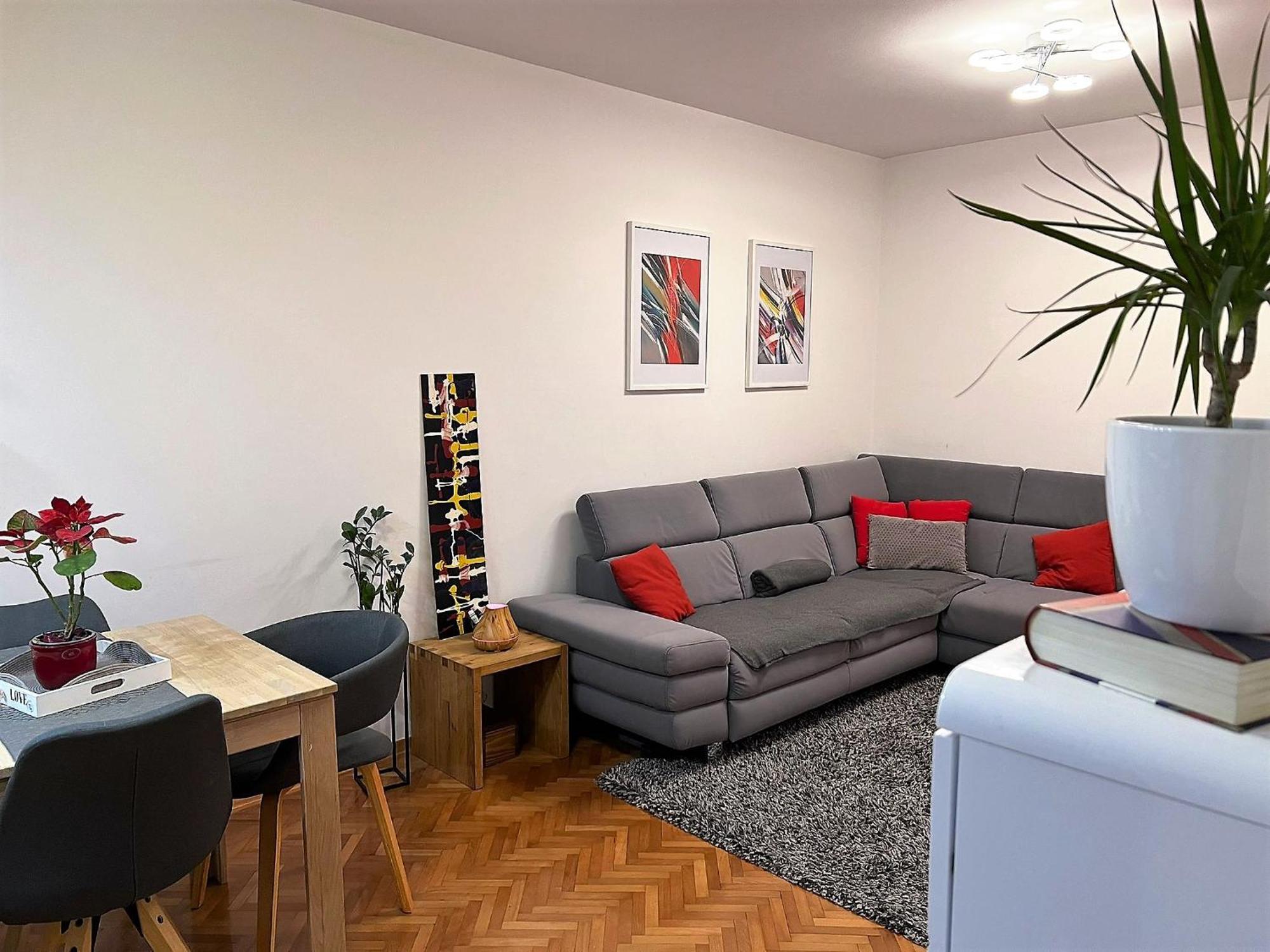 Mm Split Apartment - 5 Min By Car To The Beach & City Center - Free Public Parking Exterior photo